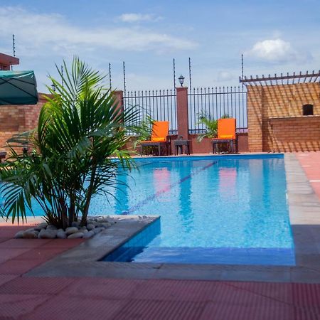 Savannah Suites Lubowa Exteriér fotografie